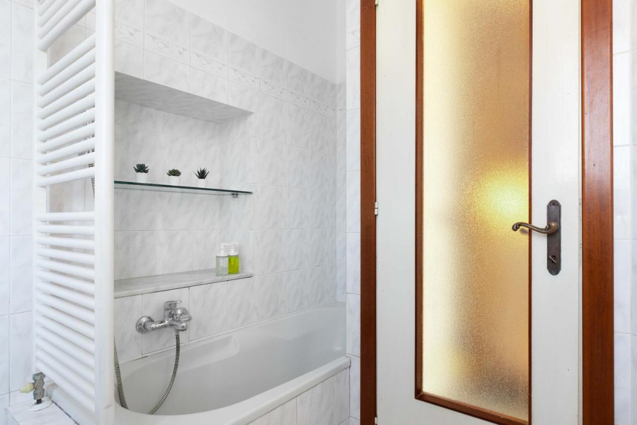 Villa Lecco Free Wi-Fi, Parking & Bike Service المظهر الخارجي الصورة